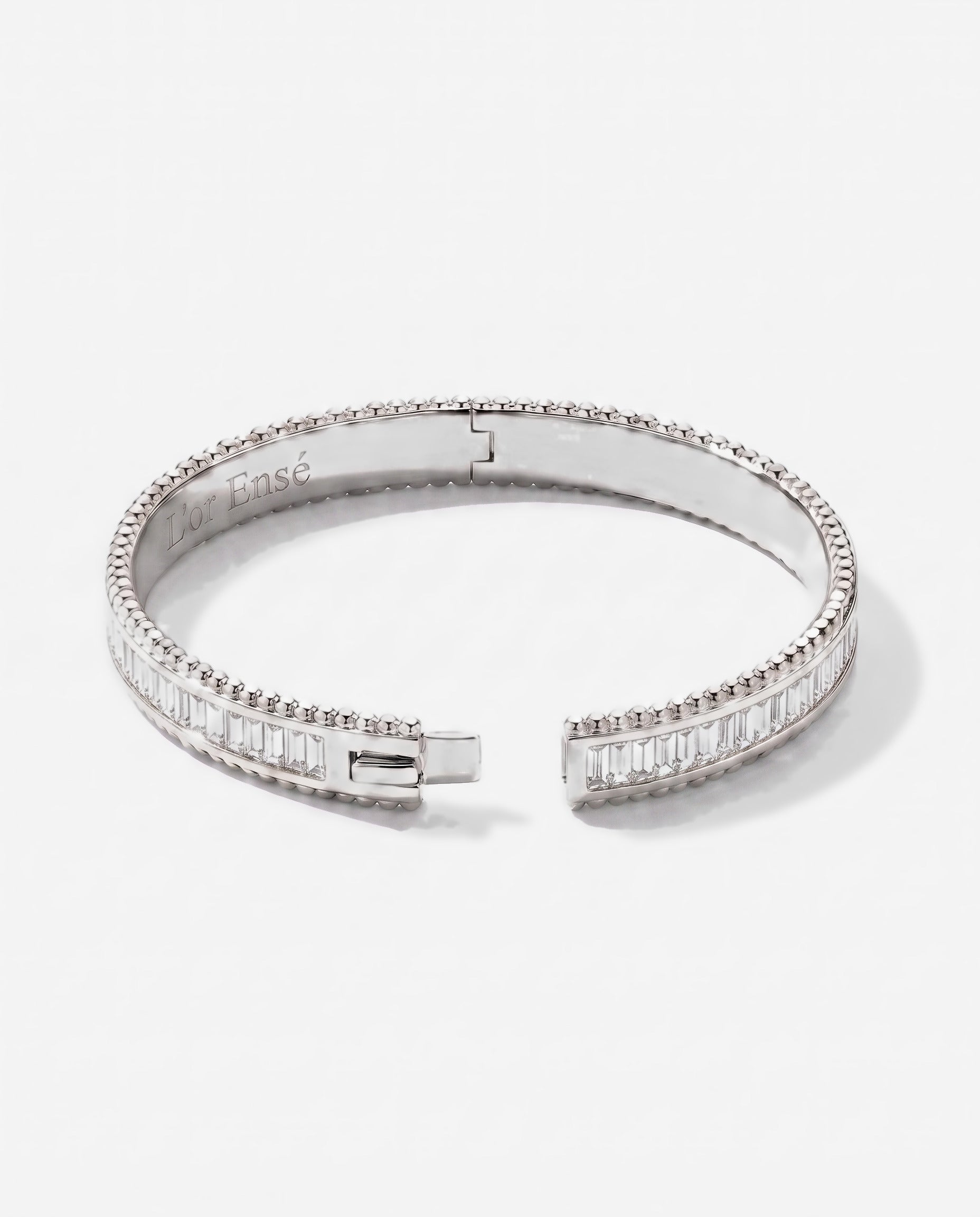 Baguette Bangle in 9ct white gold