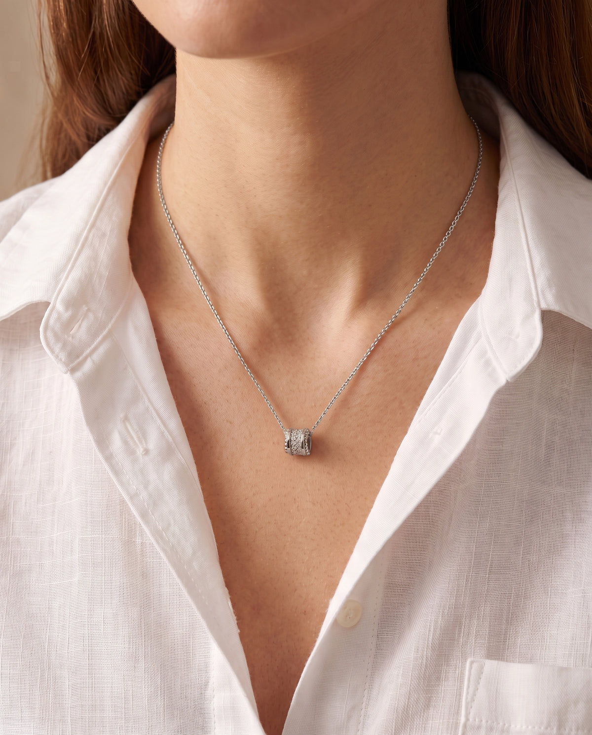 Loop Pendant Pavé in 9ct white gold